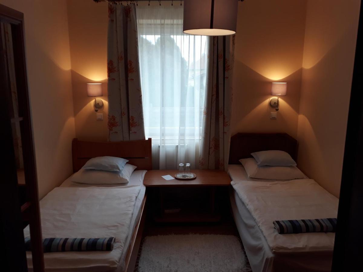 Bed and Breakfast Szilvia Panzio Gyomaendrőd Zewnętrze zdjęcie