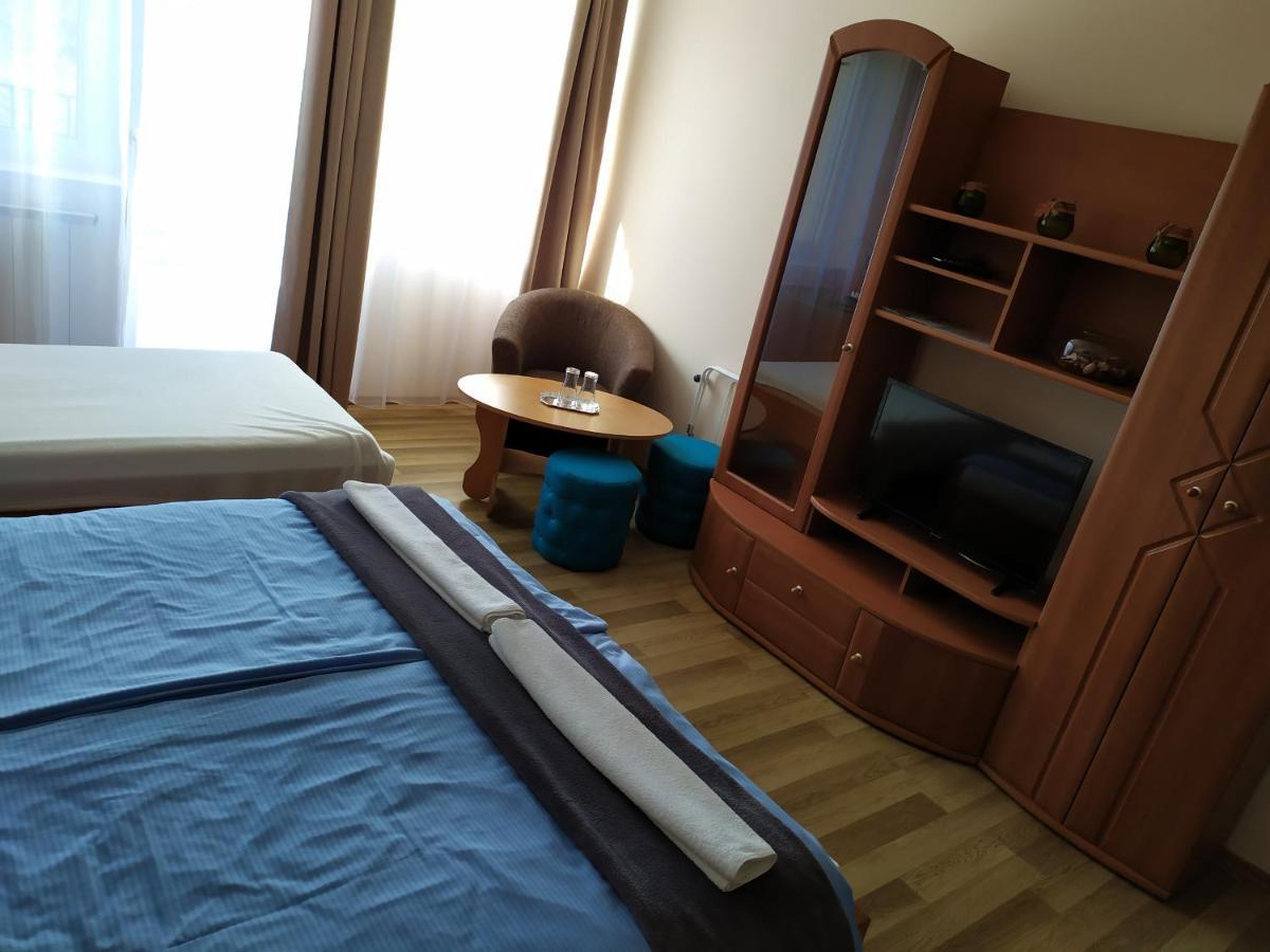 Bed and Breakfast Szilvia Panzio Gyomaendrőd Zewnętrze zdjęcie