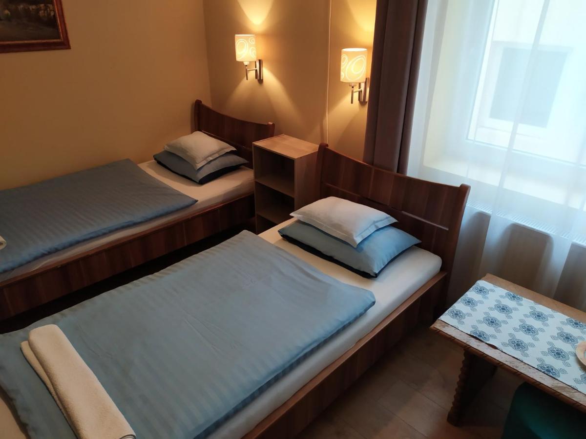 Bed and Breakfast Szilvia Panzio Gyomaendrőd Zewnętrze zdjęcie