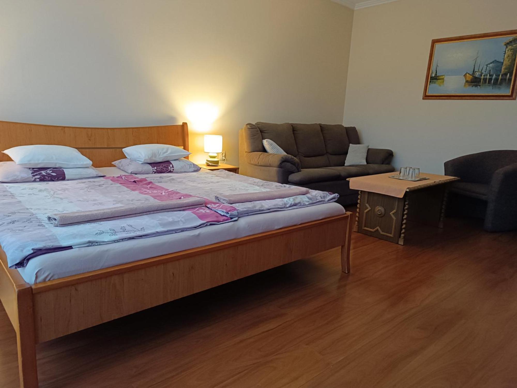 Bed and Breakfast Szilvia Panzio Gyomaendrőd Zewnętrze zdjęcie