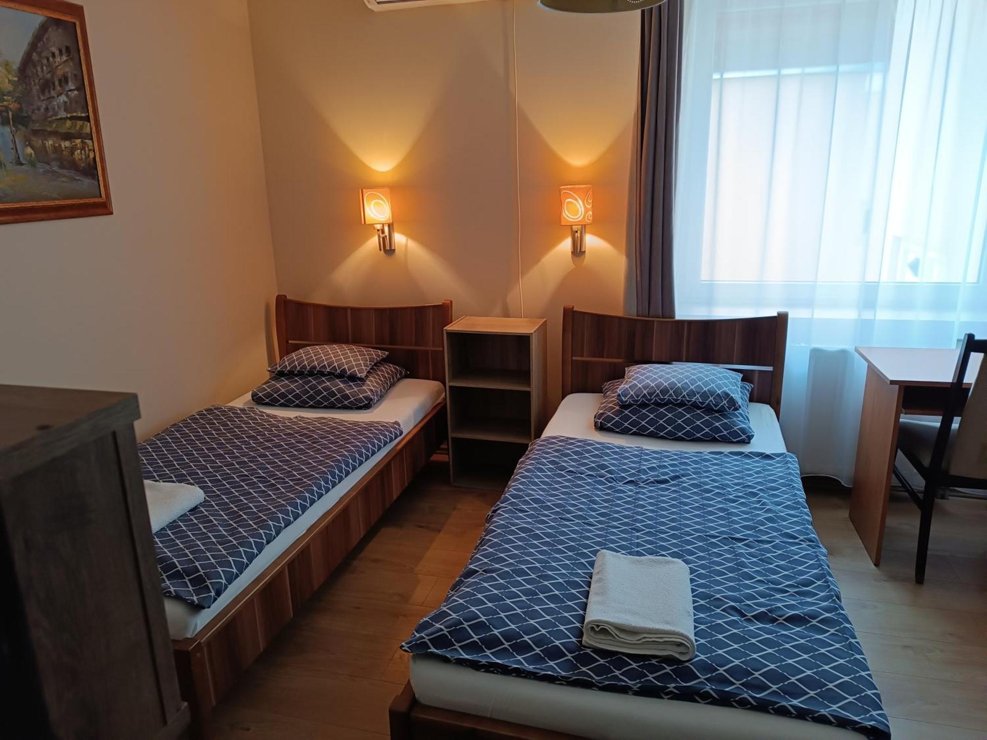 Bed and Breakfast Szilvia Panzio Gyomaendrőd Zewnętrze zdjęcie